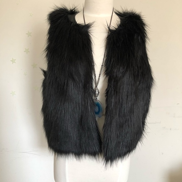 Massimo Faux fur black vest - Picture 3 of 14